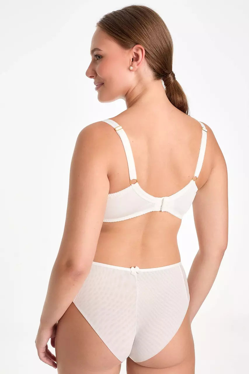 Ewa Bień C511 Rina Braguitas Brasileñas