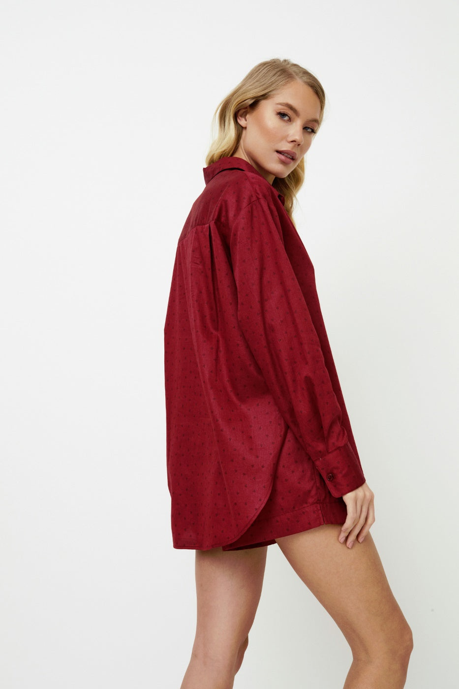 Damska piżama krótka Aruelle Vittoria w czerwonym kolorze, odzież do spania, komfortowa bielizna damska