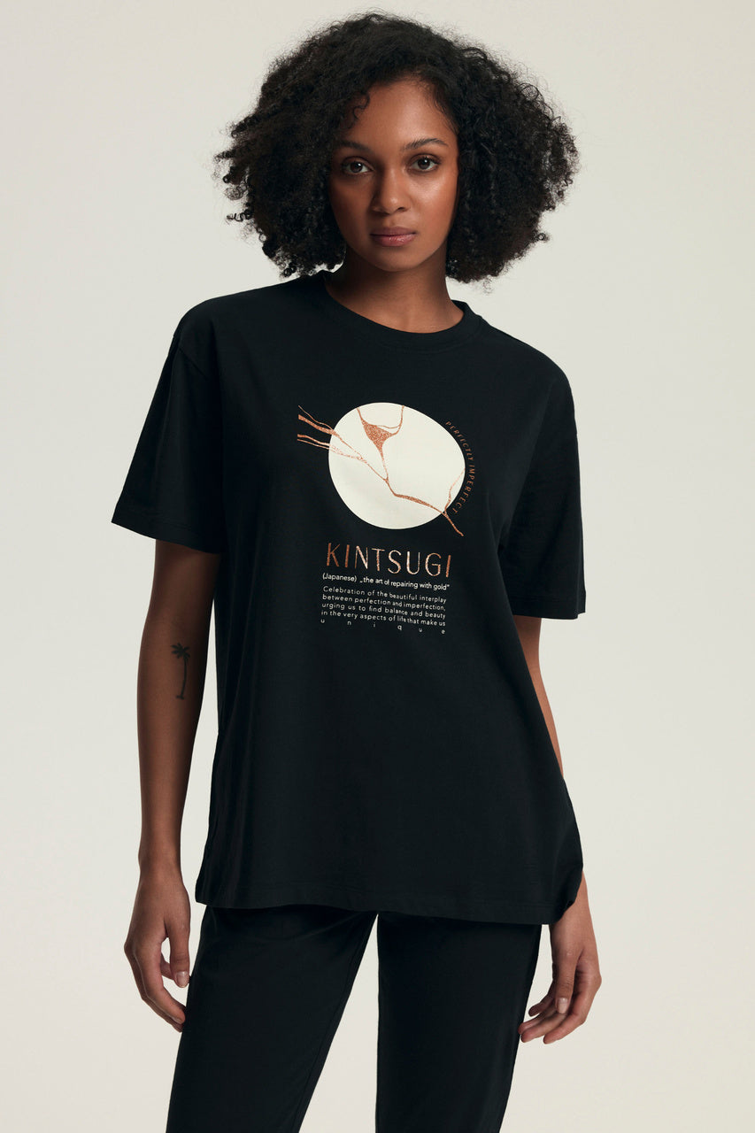 T-shirt damski z grafiką KINTSUGI i napisem