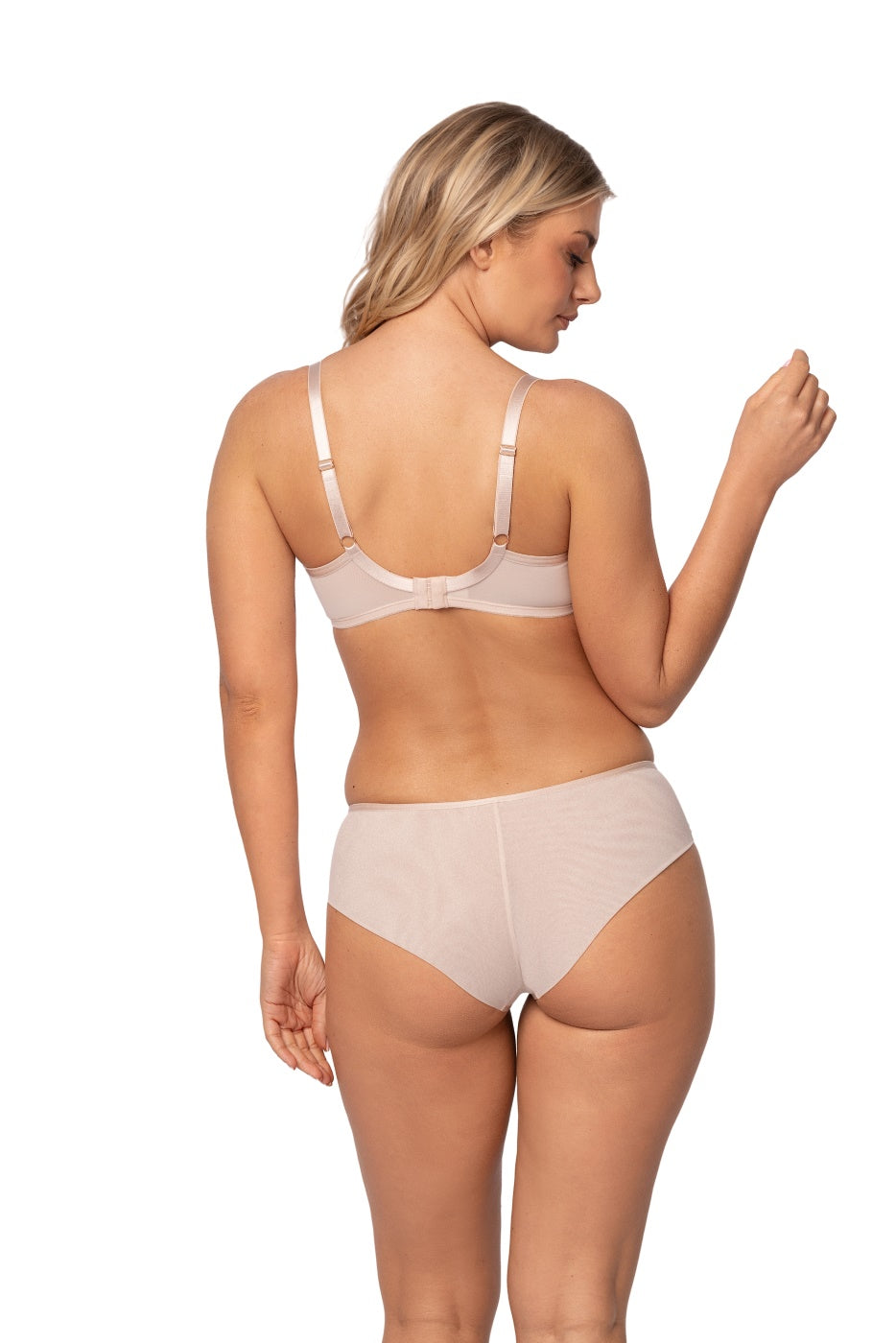 beżowe majtki brazyliany