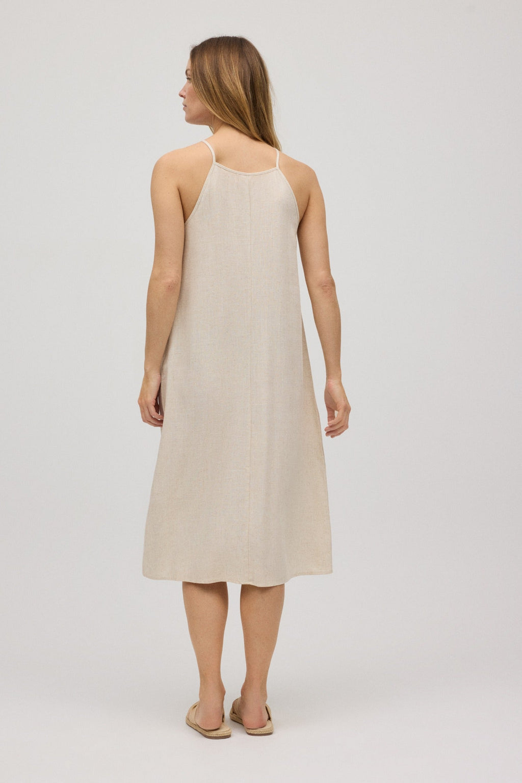 Ysabel Mora 86173 Sukienka, tylne ujęcie, letnia sukienka na plażę, odzież plażowa, stylowe dodatki na plażę