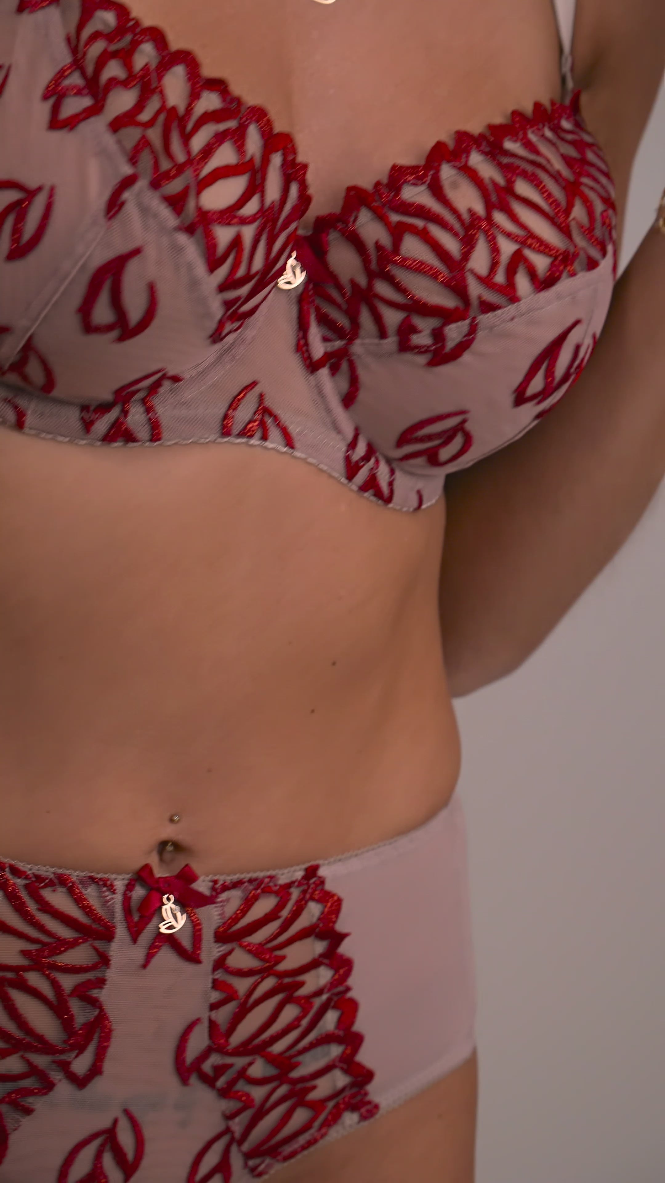 Detal fig koronkowych Nessa Branna N02