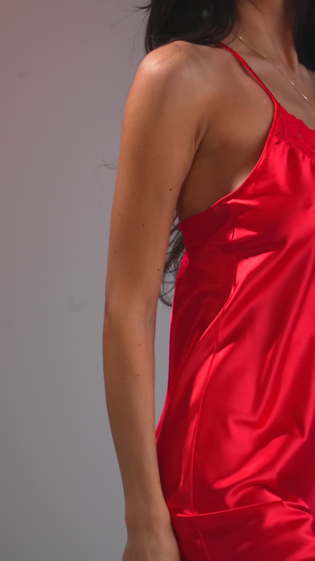 Seksowna satynowa koszulka nocna czerwona, z cienkimi ramiączkami, damska, nowa